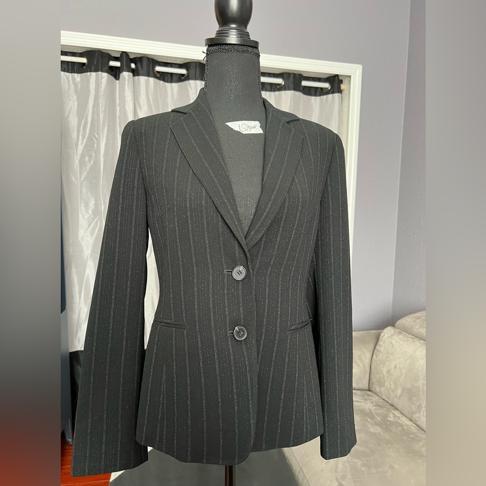 Blazer - Picture 4 of 10